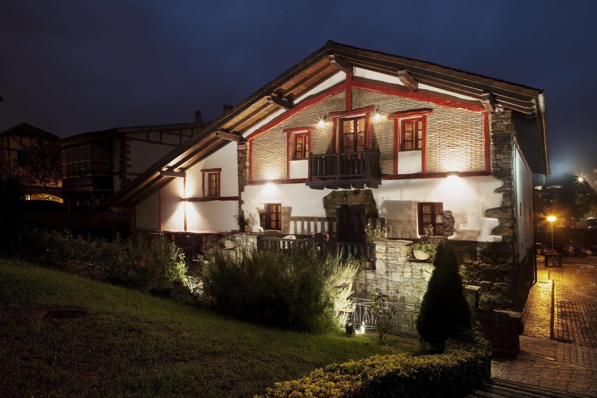 Hotel Iraragorri Galdakao Exteriér fotografie